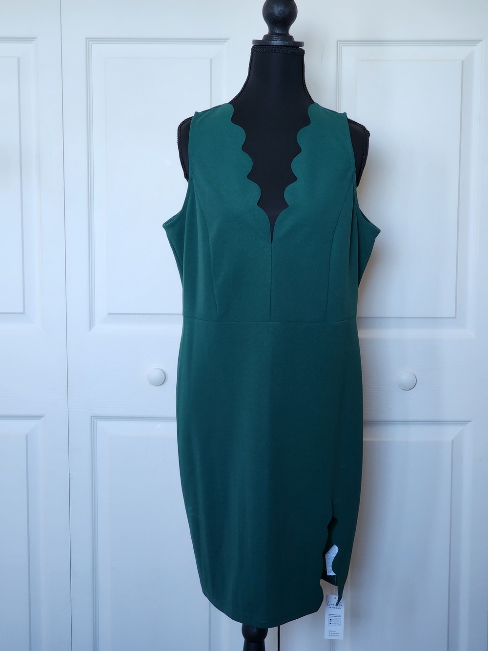 Cupshe Deep Teal Scallop V-Neck Midi Dress
